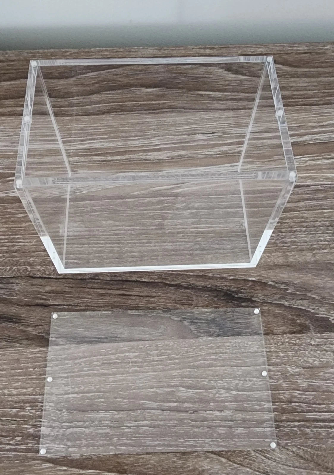 English Booster Box Acrylic Case